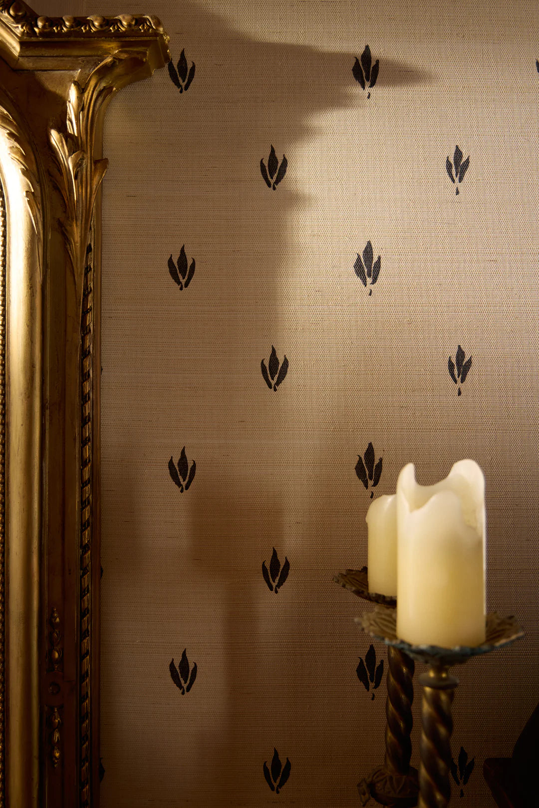 Fleur Sauvage Grasscloth