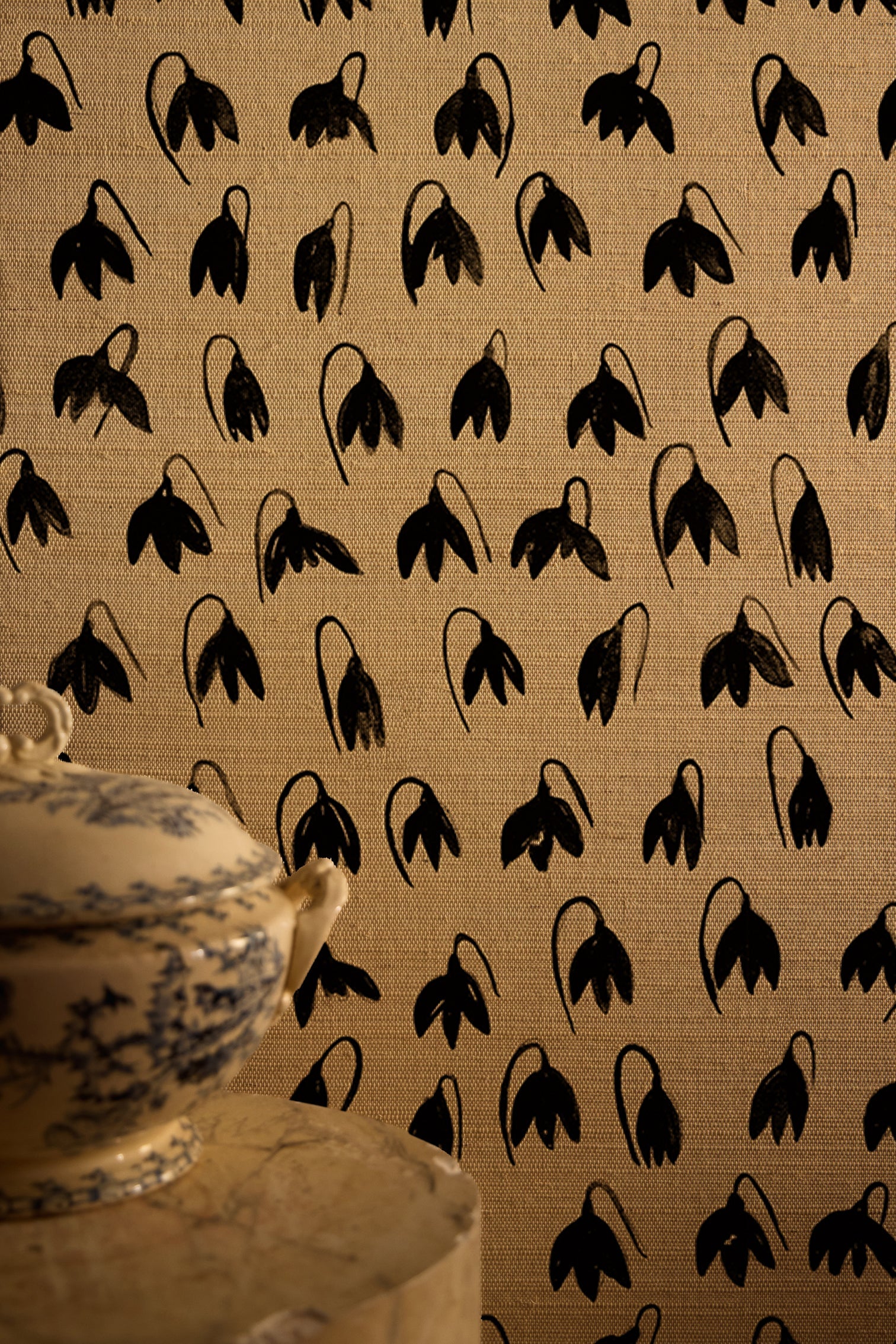 Lily Farrows Grasscloth