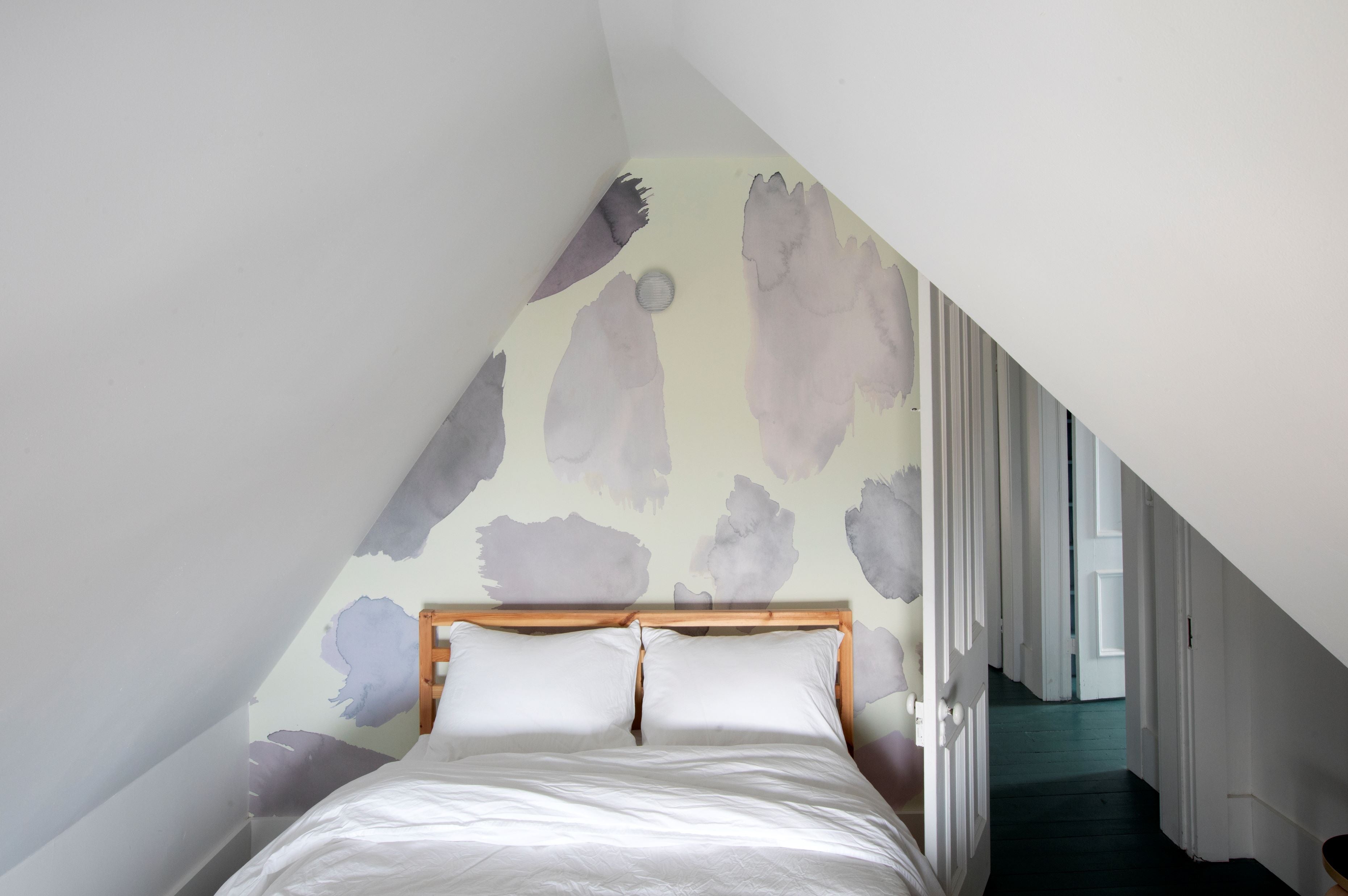 Calico-mural-wallpaper-bedroom-install-palette-agnes.jpg