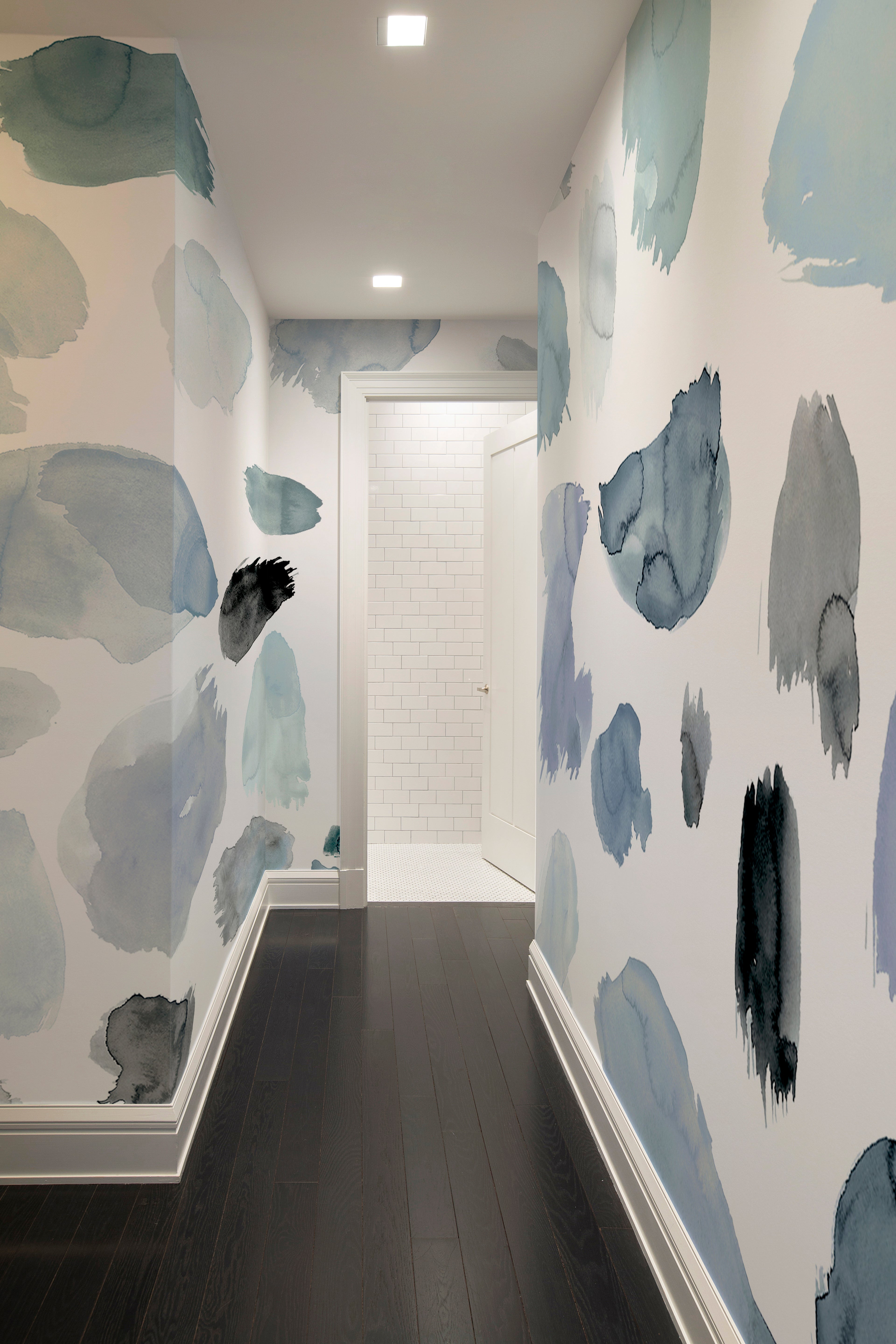Calico-wallpaper-hallway-install-palette-yves.jpg