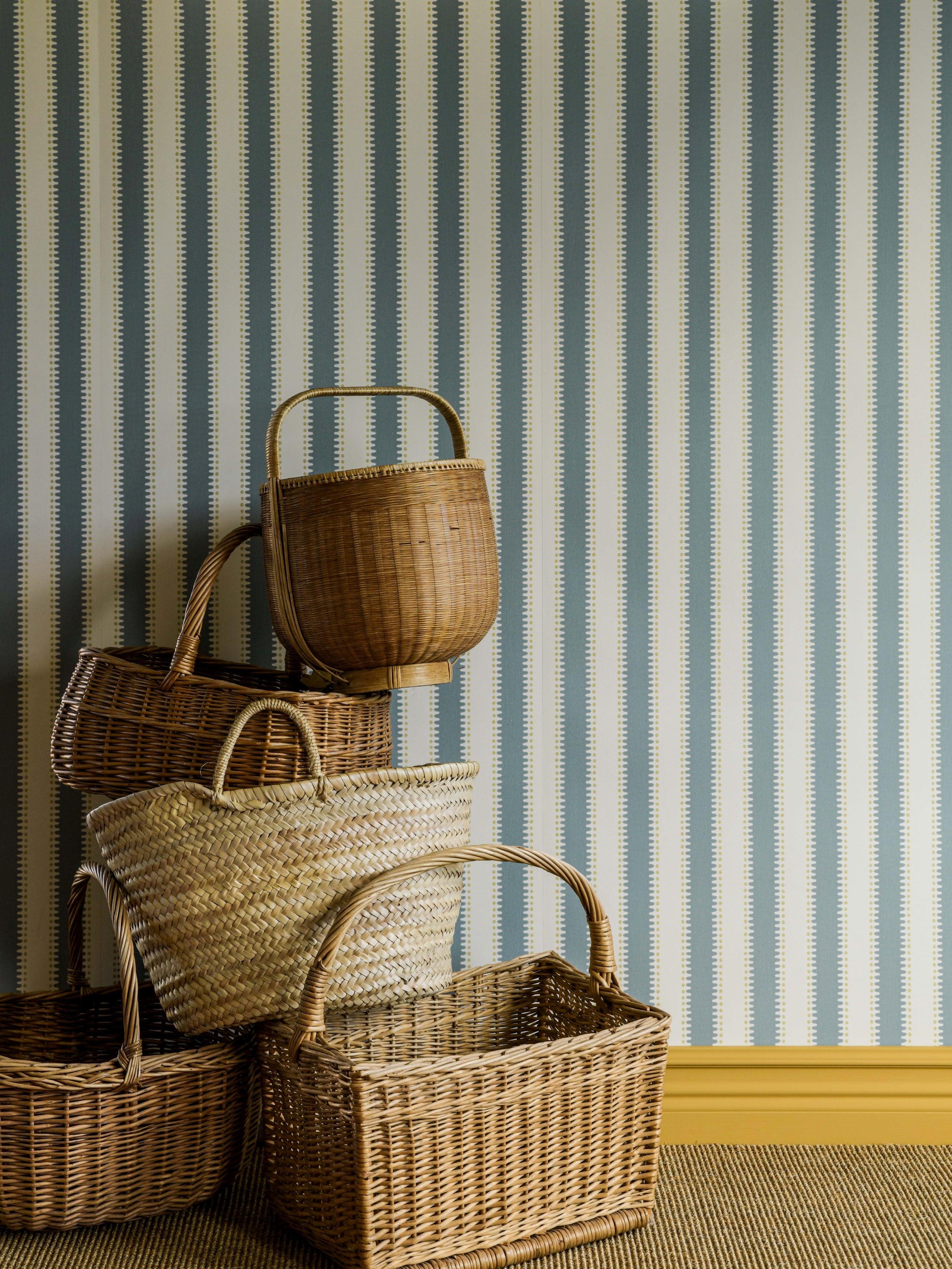 Jagged Stripe