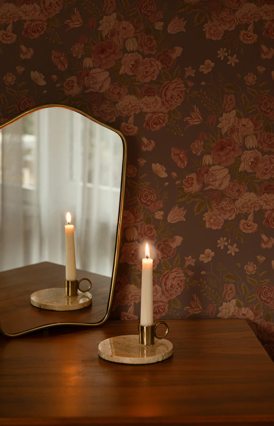 LemonPapier_Wallcovering_Lifestyle_LemonxNicoleLevenberg_Loom_Manor-WPLN0096_900x_e22ba744-118d-4011-829c-b698594350fe.webp