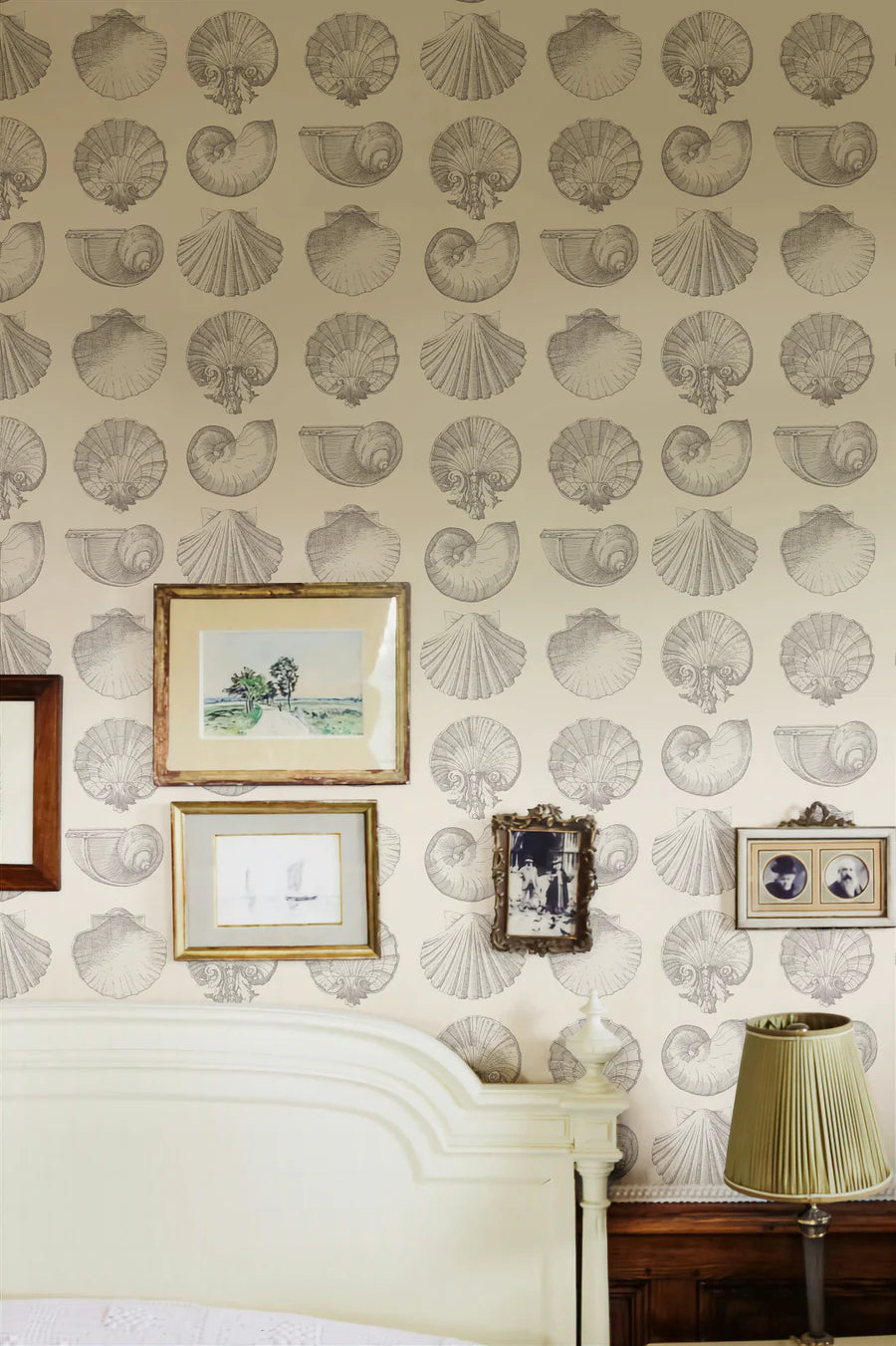 LemonPapier_Wallcovering_Lifestyle_LemonxNicoleLevenberg_Loom_Salvador-WPLN0105_900x_f9f6df0d-a2f4-443c-8b17-e6e454a0f896.webp