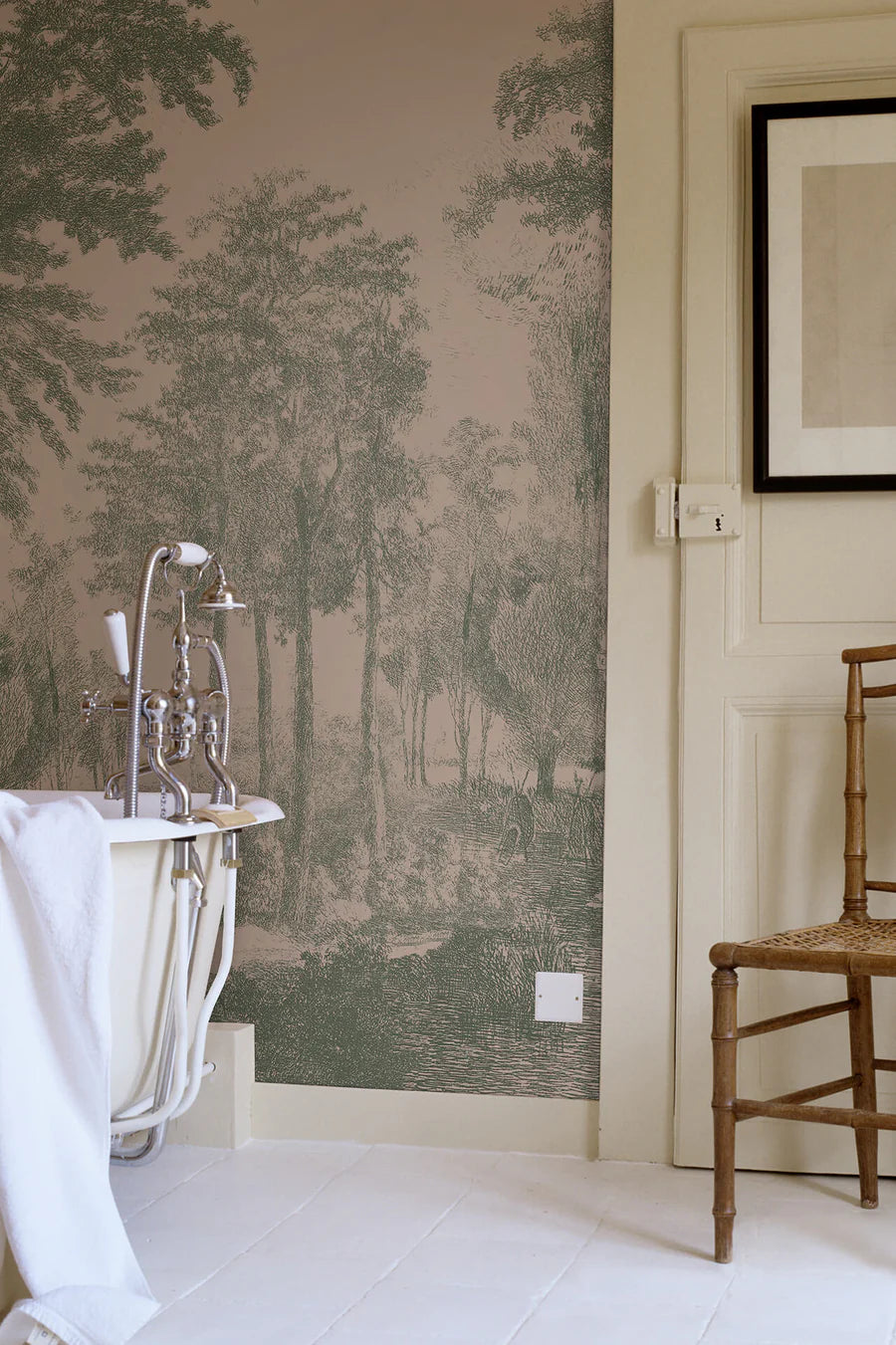 Lemon_Wallcovering_Lifestyle_SlowMeander_WPLC0450_900x_4e575748-bdf8-4b15-bc11-5365ef45c937.webp