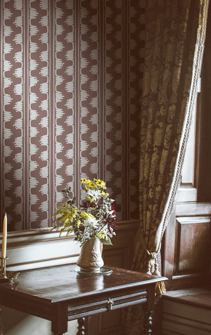 Papier:  Ritz Minimal Wallpaper in Birch