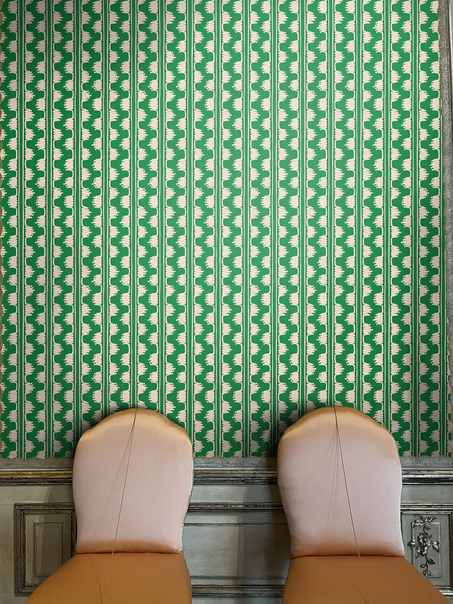 Papier:  Ritz Minimal Wallpaper in Douglas Fir
