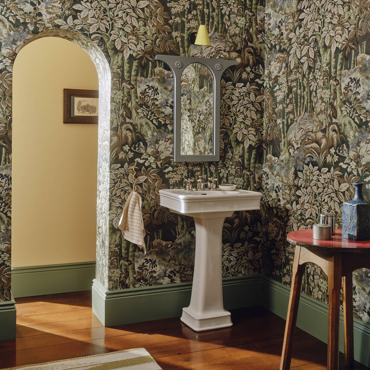 Nyxwood Sorrel Wallpaper House of Hackney
