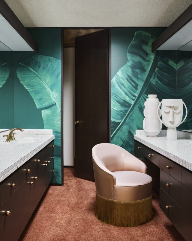 tropical-wallpaper-bathroom-install.jpg